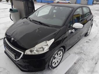 Peugeot 208 servisovane