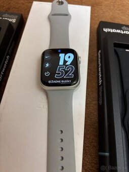 Apple Watch 9 45mm strieborné + doplnky