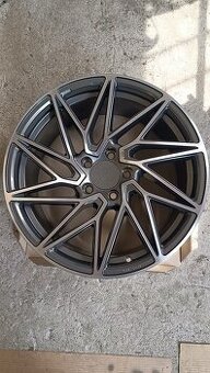 R18 5x112 mm ALU disky čierne MAM (KESKIN)
