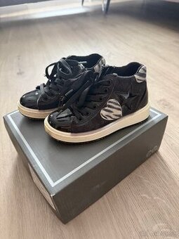 Dievčenské topánky