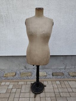 Krajčírka figurína Rakúsko Uhorsko