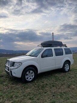 Predám Nissan Pathfinder 2,5 diesel