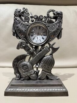 stojan na vreckové hodinky