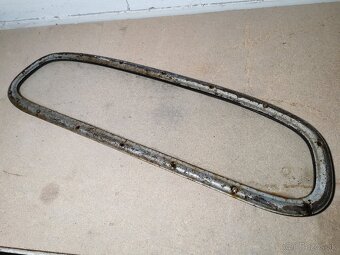 Zadné sklo ŠKODA 450