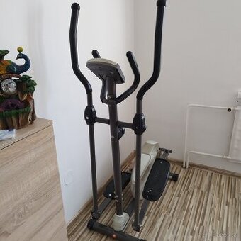 Eliptický trenažér