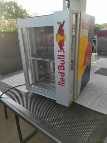 Redbull chladnička