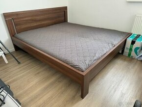 Manželská posteľ 180 x 200cm