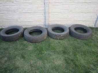 215/75R16C letne pneu Continental Contivancocontact 100