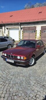 BMW e32 730i manuál