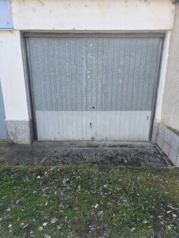 Garáž v uzatvorenom dvore - 18m2 - Púchov