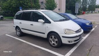 Ford Galaxy 7 miestne