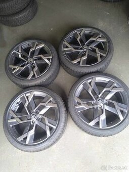 19" alu ŠKODA KAROQ + pneu originál.