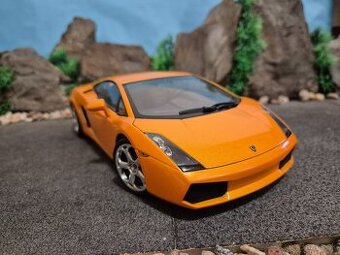 Prodám model 1:18 Lamborghini gallardo