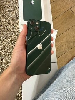 Predám Iphone 13 green 128gb vo veľmi dobrom stave