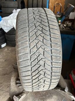 235/45 R17 dunlop