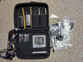VYSIELAČKY Motorola TLKR T82 Extreme, Quadpack, žltá/čierna