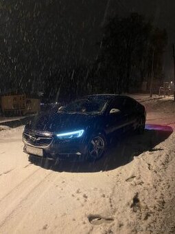 Komplety R17 225/55 Continental