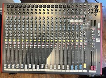 Allen & Heath Zed 22FX s casom
