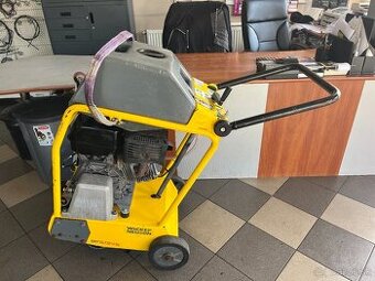 Rezačka špar pila na beton asfalt Wacker Neuson BFS 1345