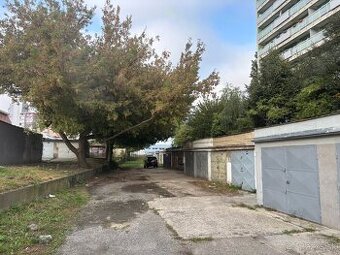 Garáž 18m, ul. Priekopy/Bajkalská, oproti BILLE, k.ú. Nivy