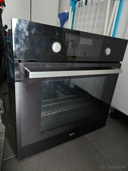 Teplovzdušná vstavaná rúra Whirlpool