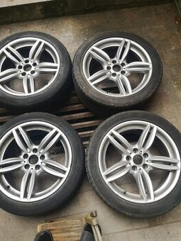 Predam elektrony bmw m r19 so zimnymi pneu