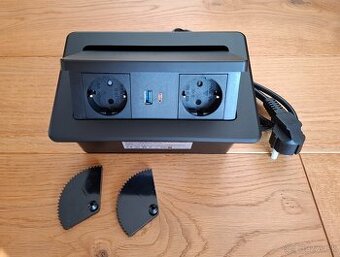 Výsuvná zásuvka s bezdrôtovým nabíjaním 15 W