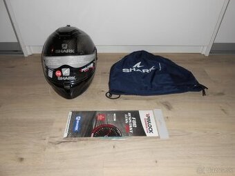 Predam krasnu novu karbonovu moto prilbu znacky SHARK SPARTA