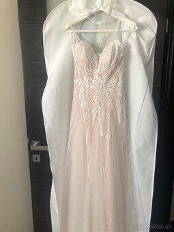 Zažiarte ako víla v luxusných šatách Pronovias Mogra ✨