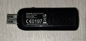Huawei USB 3G HSPA+ modem E182E - 1