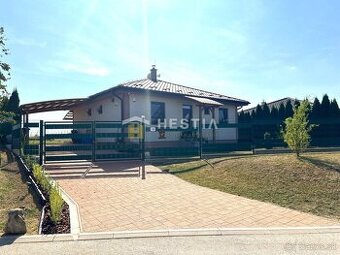 Novostavba s nadštandartným pozemkom