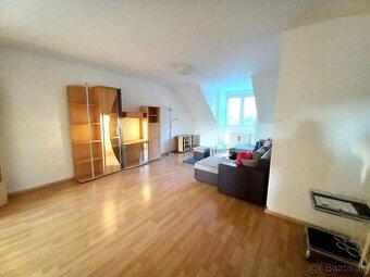 Prenájom krásny, výnimočný 4-izbový byt + balkón v peknom pr