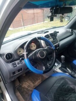 Toyota RAV4 .2D