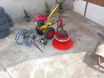 Predám malotraktor,bubnovú kosačku,rotavator