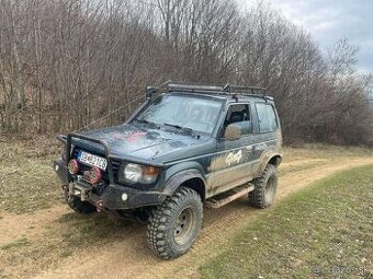 Mitsubishi Pajero 2.5 td - 1