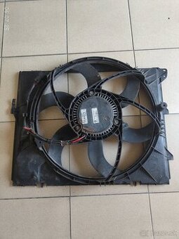 Chladiaci ventilátor E90
