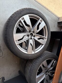 Predám AUDI 285/40 R21 orig. sadu hliníkových diskov + pneu