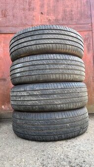 🟡215/65 r17 letné Michelin