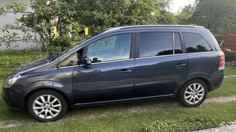 Lacno predám 7 miestny Opel Zafira B // 2006