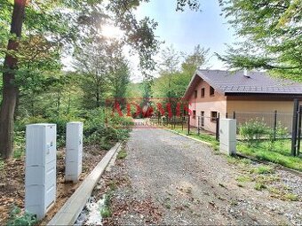 ADOMIS - Predám stavebný pozemok 800m2 Kysak Brezie,na výsta - 1