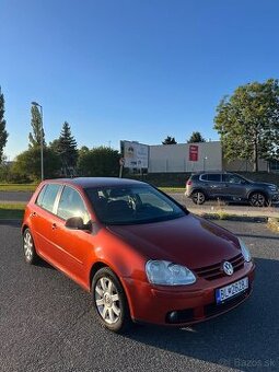 Volkswagen Golf 5 1.6