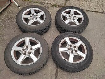 Predám zimné pneu Matador 195/65 R15 + elektróny 5x112 R15