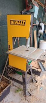 DEWALT Elektrická pásová píla