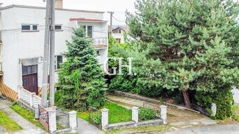 ZNÍŽENÁ CENA - Krajný rodinný dom s potenciálom v pokojnej č