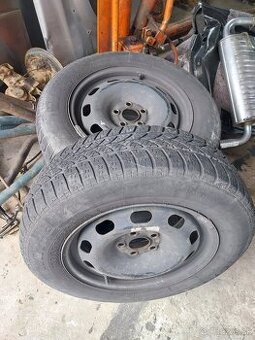 Plechové disky so zimnými pneu 195/65 R15