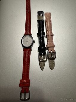 Dánske  náramkové hodinky QaQ