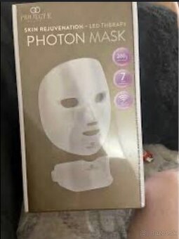 Predám Ošetrujúcu LED masku na tvár a krk Project E Beaut - 1