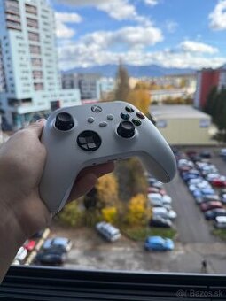 🎮 Ovládač Xbox Wireless Controller – originál