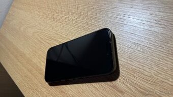 Predám iphone 15 Pro 256 GB Black Titanium