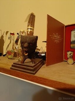 Vychádzková palica a dymka